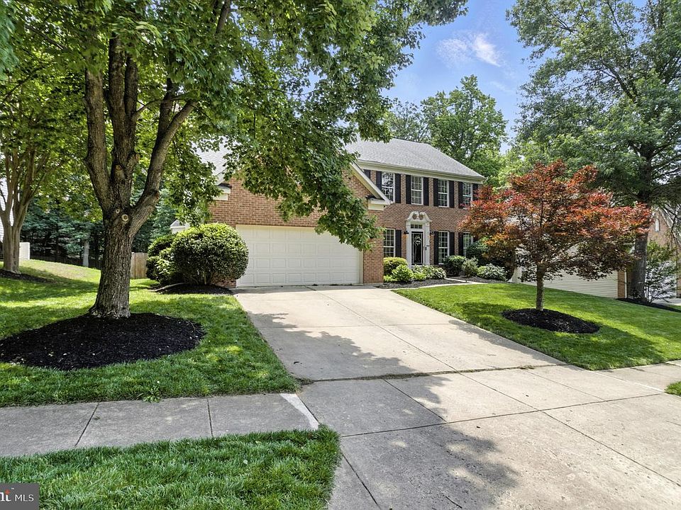 1st image of 6107 Wood Pointe Dr