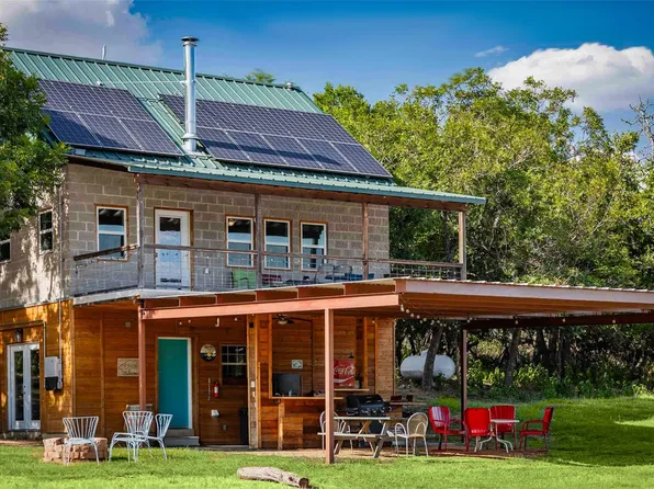 95 Loma Ln, Fredericksburg, TX 78624