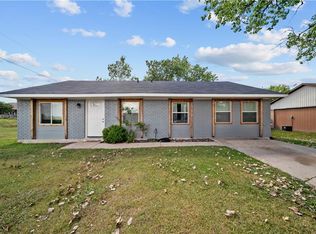 1002 S College Ave, Troy, TX 76579