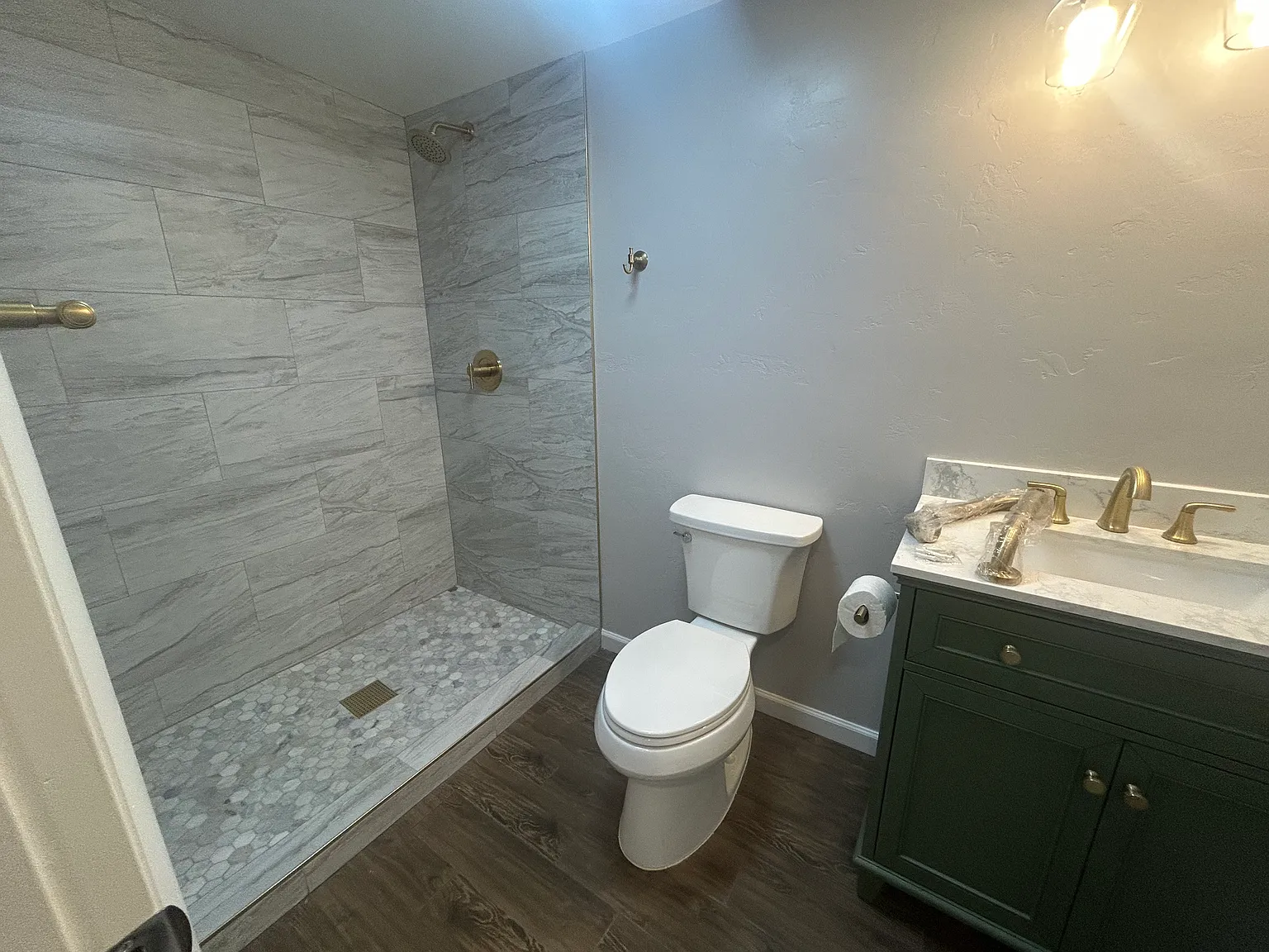 1 bed, 2114 sqft, $1,100 — Photo 2