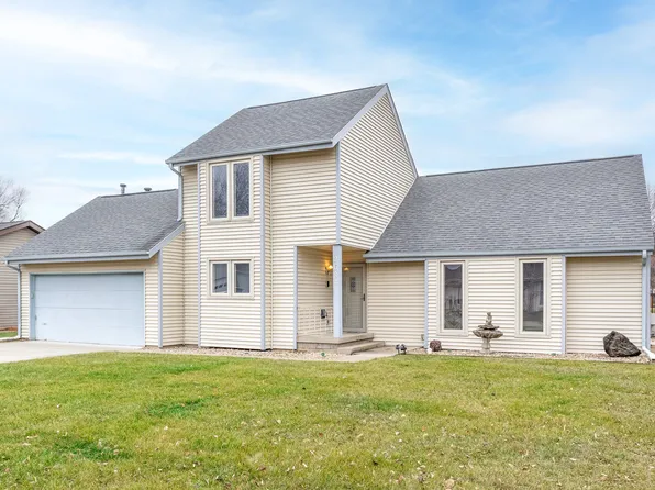 2684 Cedar Wood Dr, Columbus, IN 47203