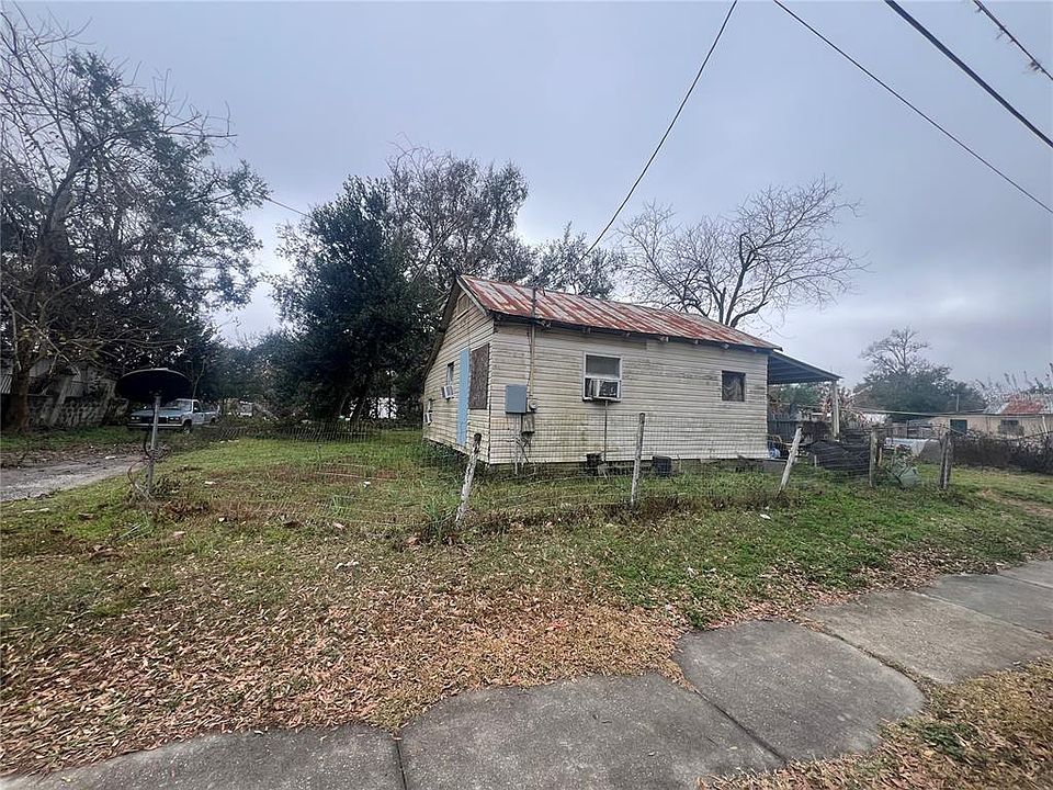 1st image of 37420 TAIT AVENUE