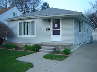 6816 Belton St, Garden City, MI 48135