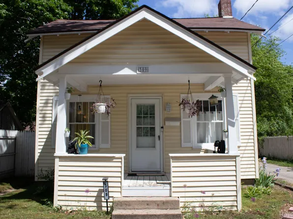 309 E Maple St, Mount Pleasant, MI 48858