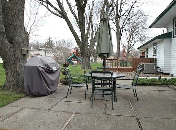 5th image of 3308 Hillsdale Dr