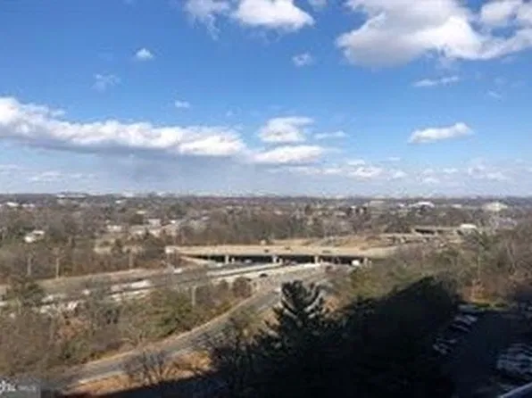 2500 N Van Dorn St APT 1115, Alexandria, VA 22302