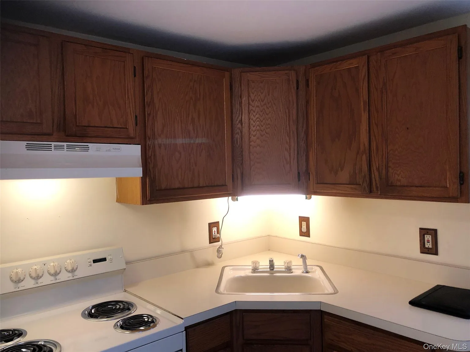 2 bed, 1.0 bath, 750 sqft, $2,750 — Photo 4