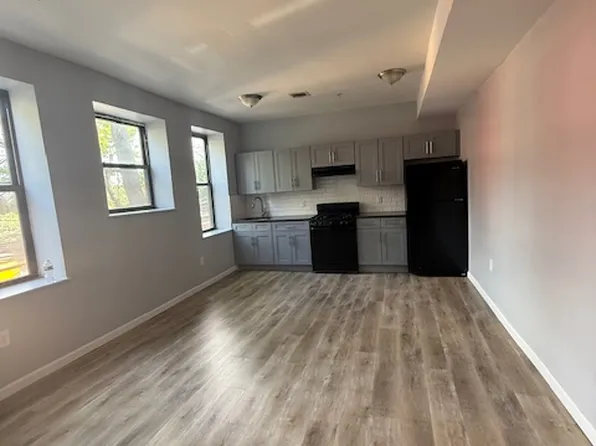 (undisclosed Address), Newark, NJ 07104