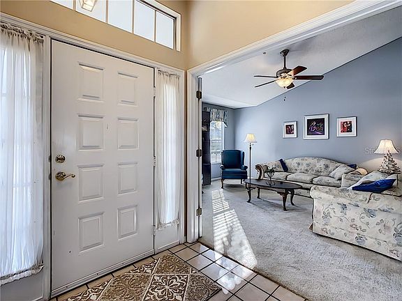 5th image of 823 Copperfield Ter