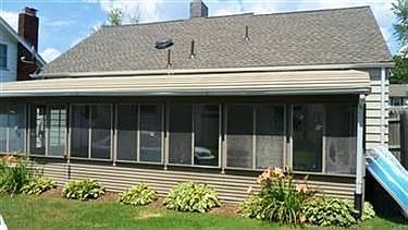 5th image of 235 Erskine Ave