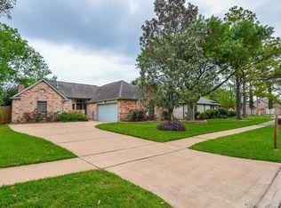 15110 Plaza Libre Dr, Houston, TX 77083
