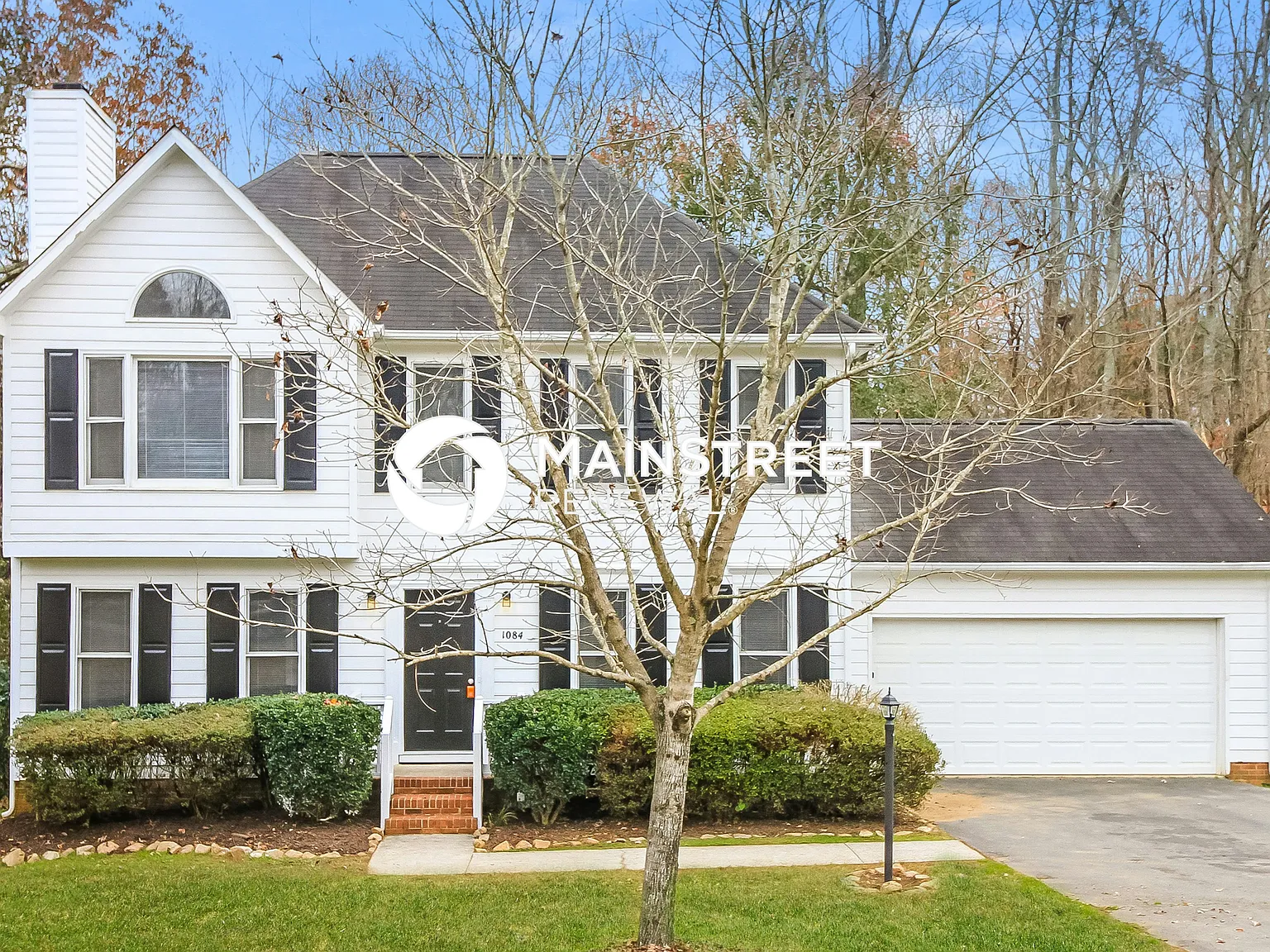 1084 Stamford Club Dr — Photo 1