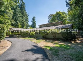 3552 Upper Dr, Lake Oswego, OR 97035