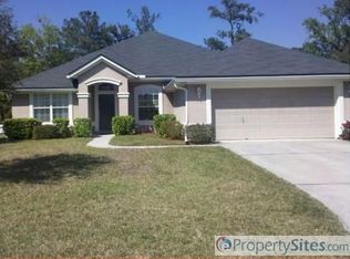 208 Hidden Lake Dr, Saint Johns, FL 32259