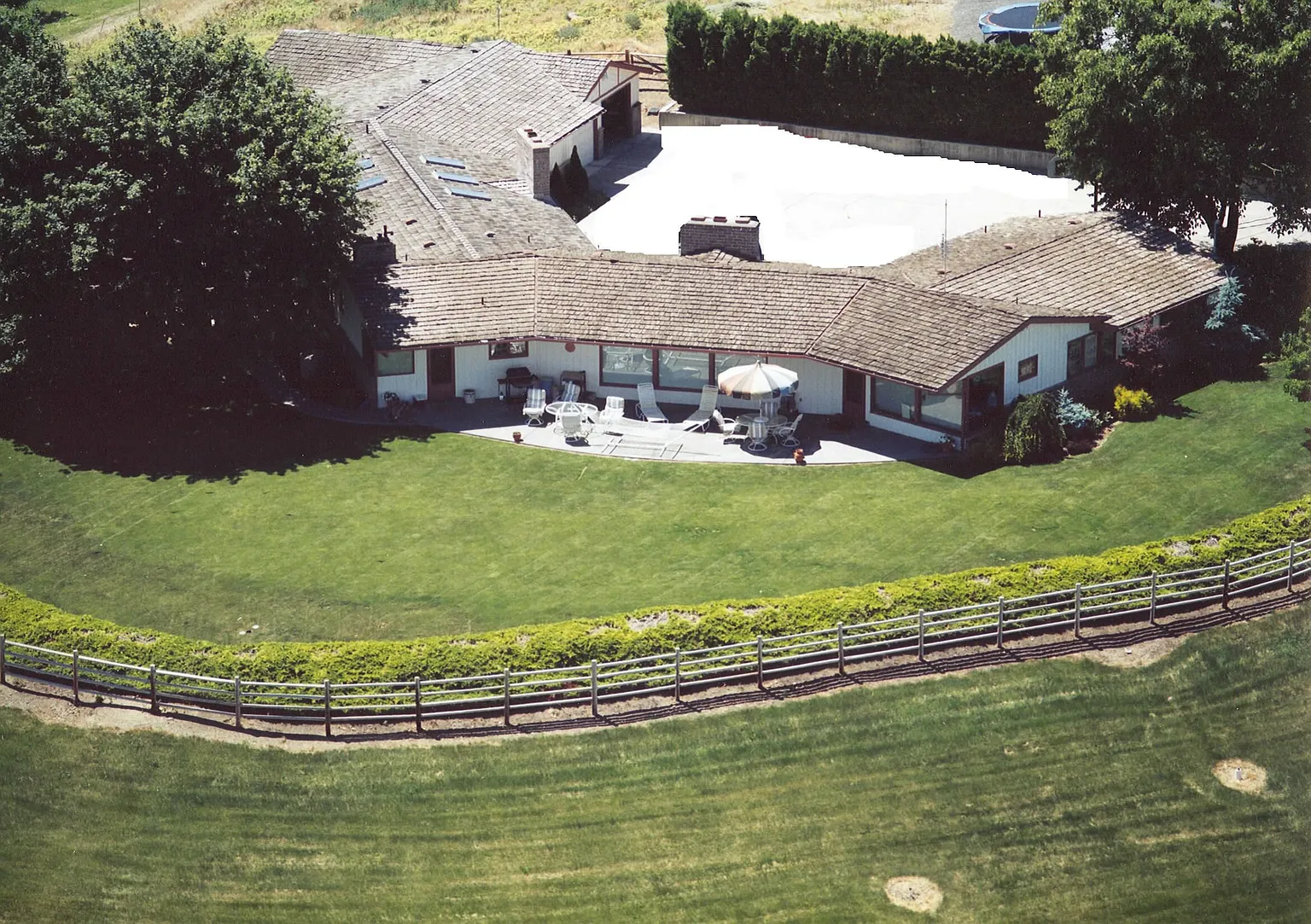 7508 Zier Rd photo 1