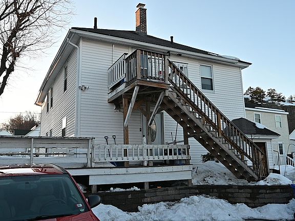 4th image of 227 Laval Street