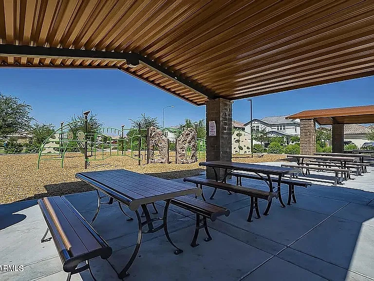 5022 E Glencove St — Photo 27