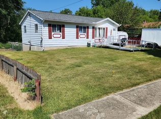 956 Whitney St, Jackson, MI 49202