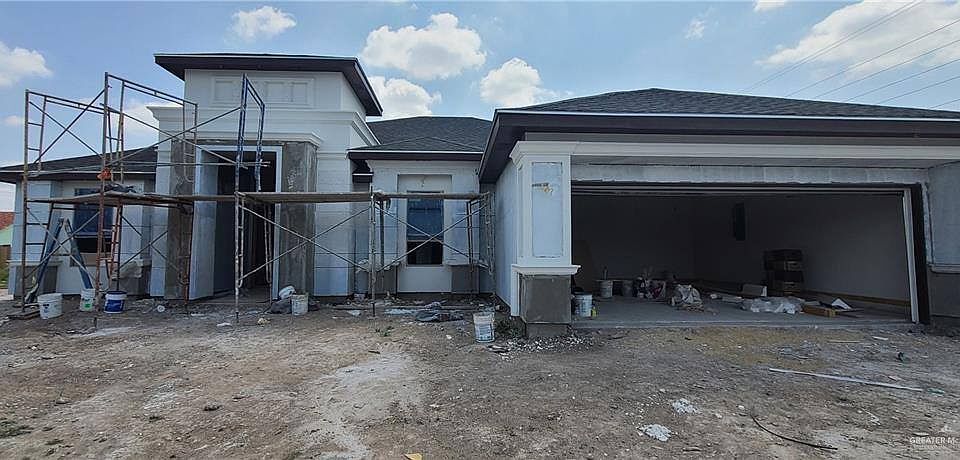 1st image of 5204 N Robin Ave