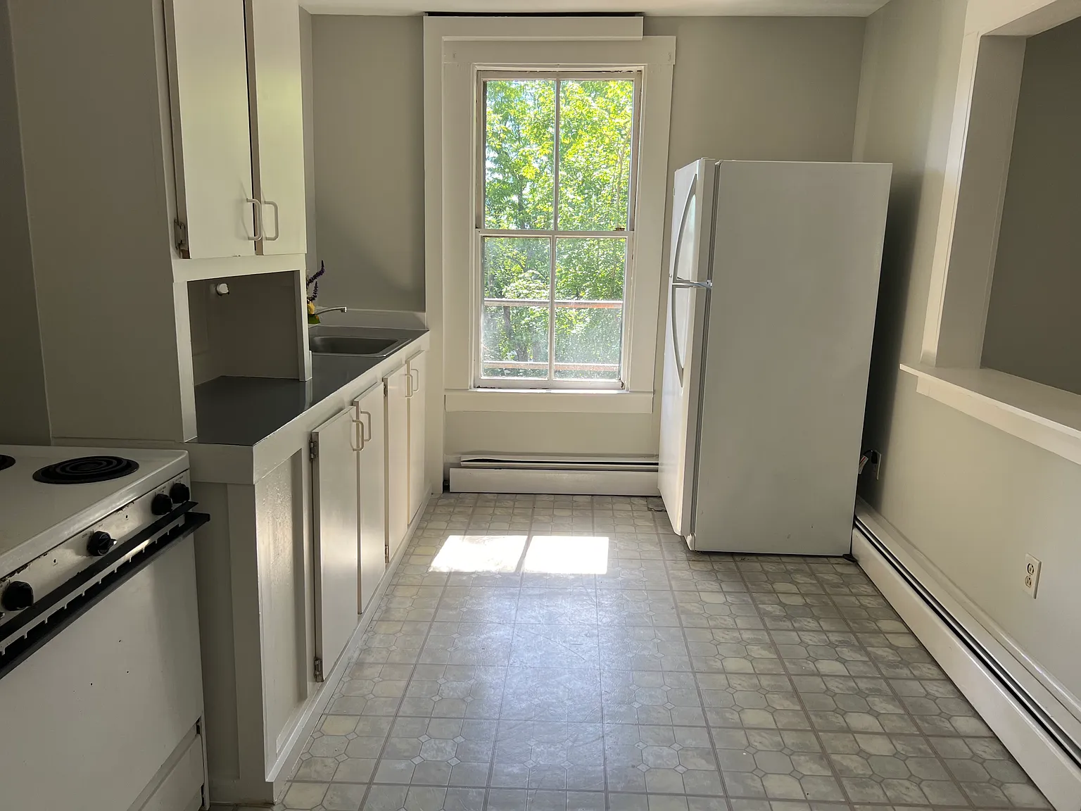 2 bed, 900 sqft, $1,850 — Photo 1