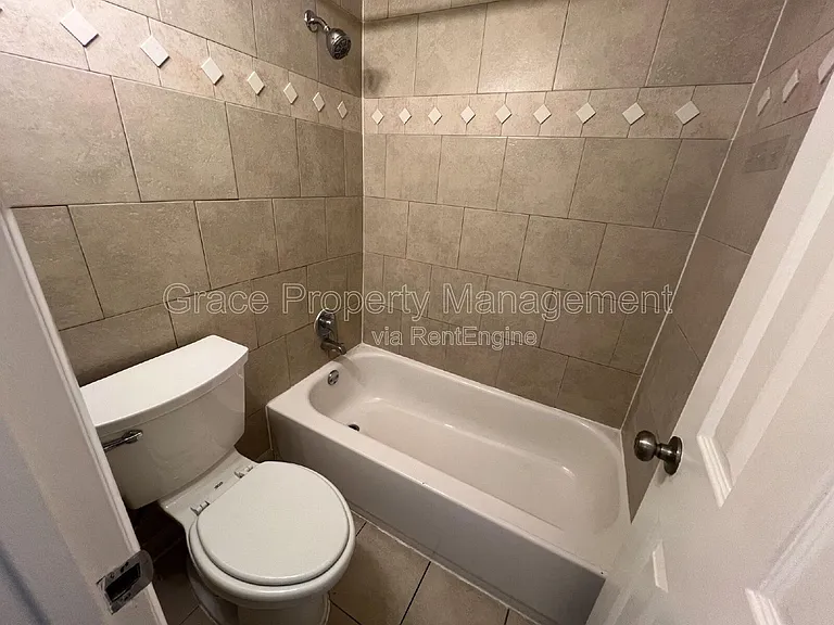 1180 Yosemite St #301 — Photo 15