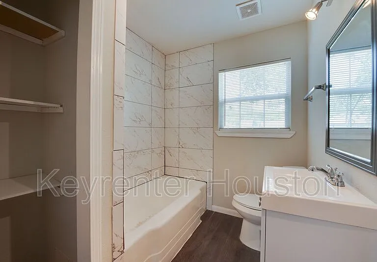 7601 Springdale St — Photo 23