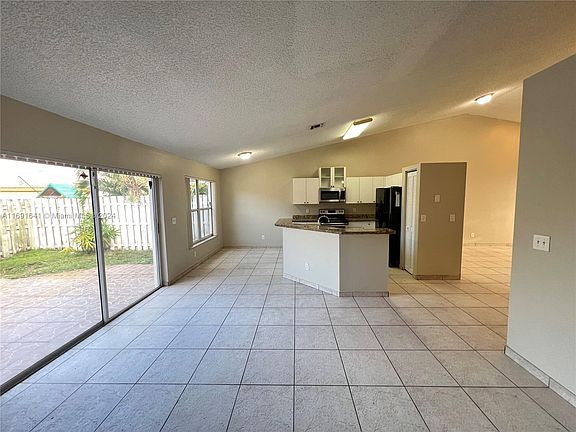 5th image of 18225 SW 4th Ct