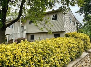 3015 Watch Hill Ave, Medford, NY 11763