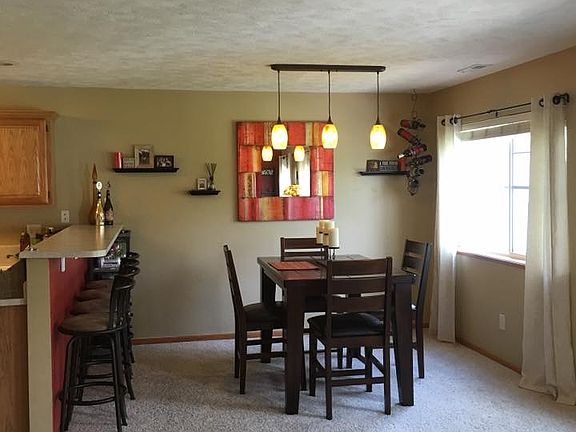 3rd image of 1738 N 176th Plz