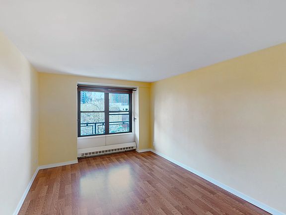 5th image of 61-55 98th St APT 5M