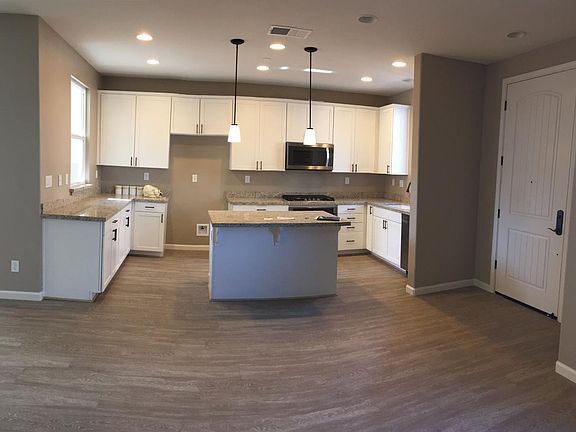 Beautiful kitchen with island