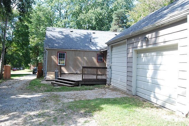 2nd image of 5705 Goodman St