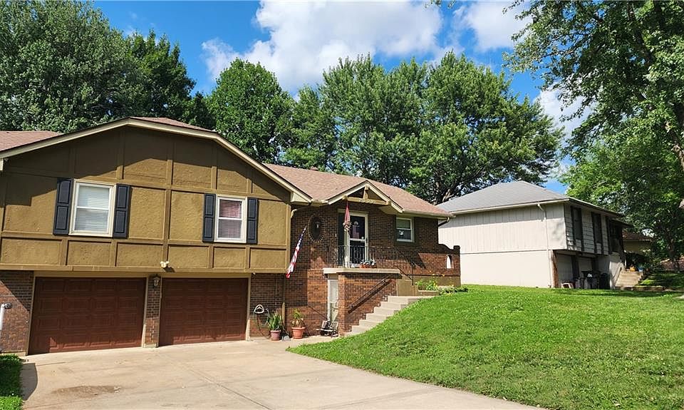 1st image of 2309 SW Paris Dr