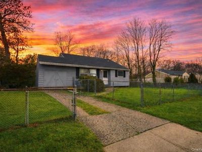 38A Champlain Street, Pt Jefferson Station, NY, 11776