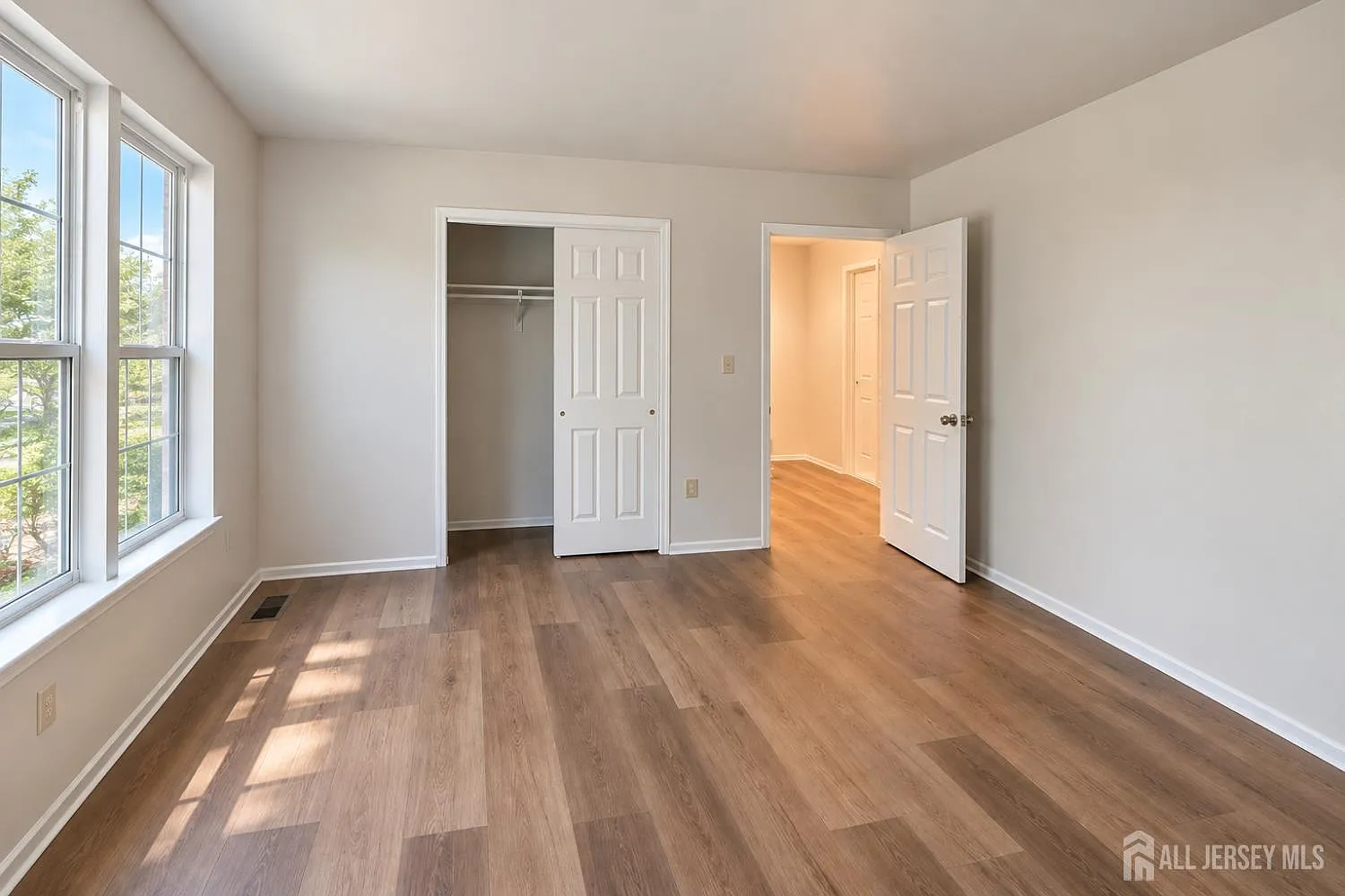 2 bed, 1.5 bath, 1465 sqft, $2,950 — Photo 4