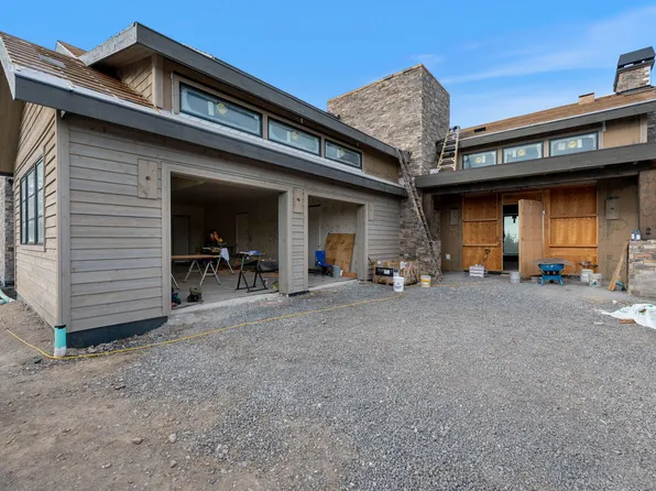 22936 Ghost Tree Ln, Bend, OR 97701