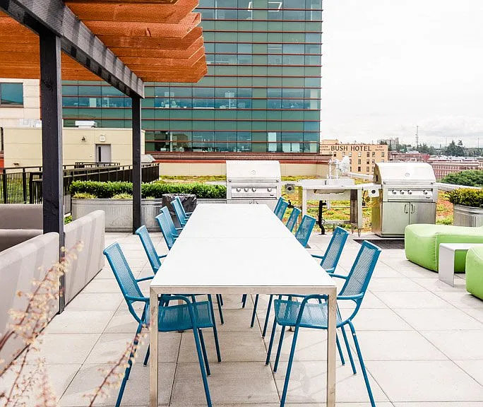 Icon Apartments — Photo 22