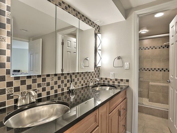 5th image of 1777 Larimer St APT 2301