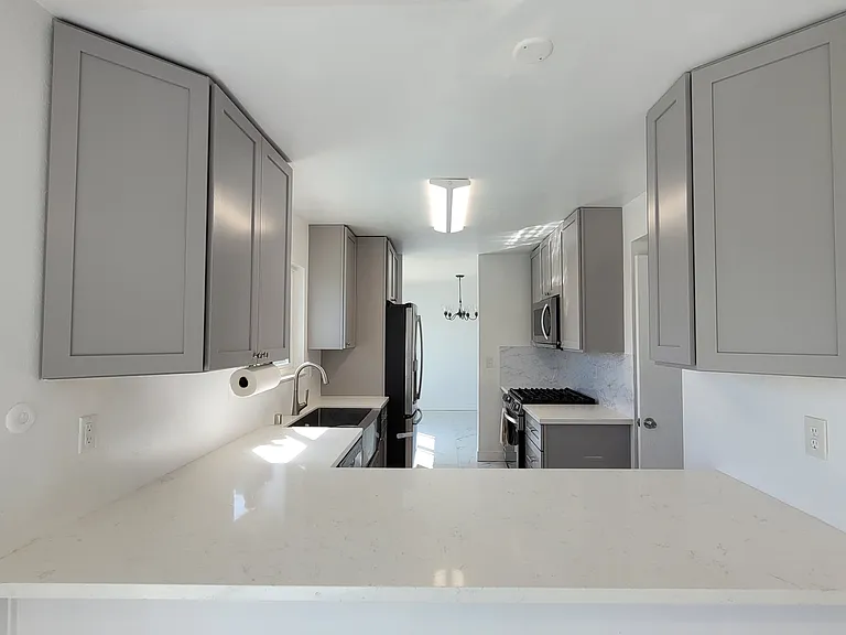 6719 Fisk Ave — Photo 5