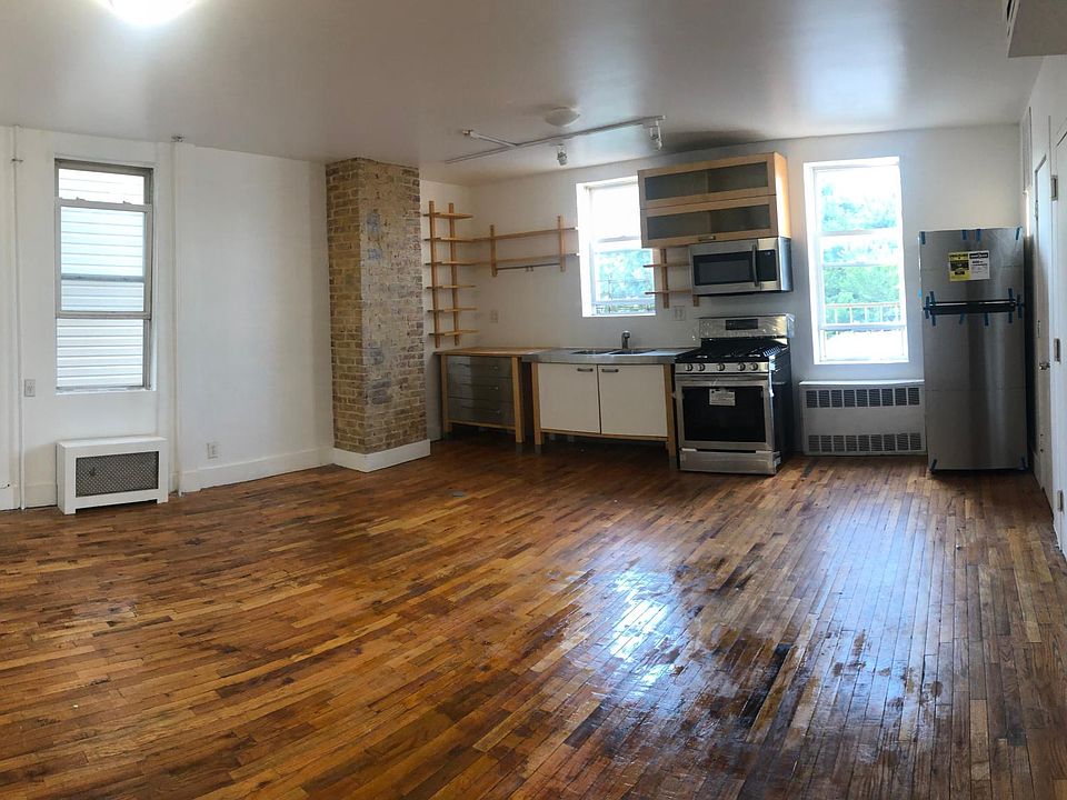 1st image of 323 Fillmore St APT 1L
