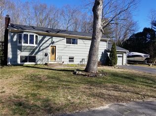 65 Elna St, North Kingstown, RI 02852