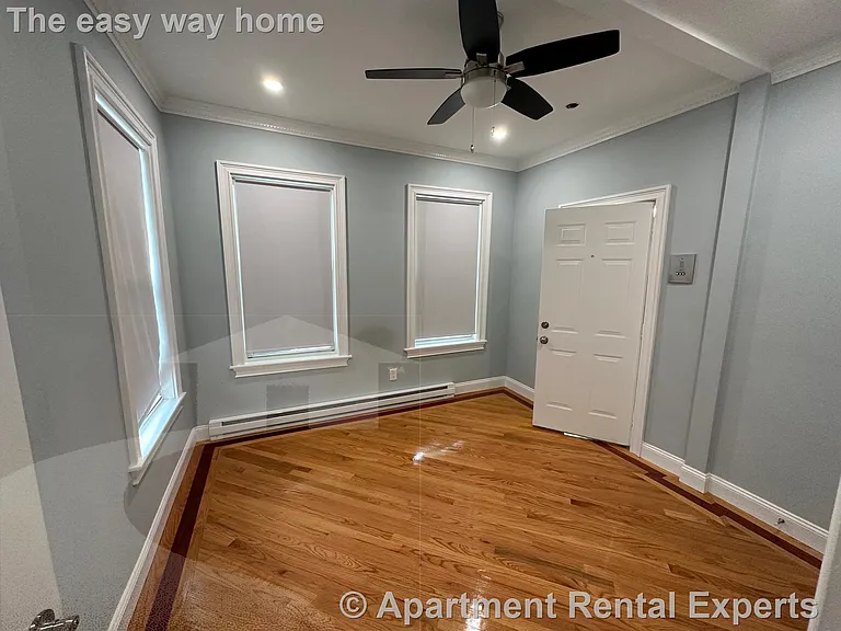 388 Somerville Ave — Photo 4