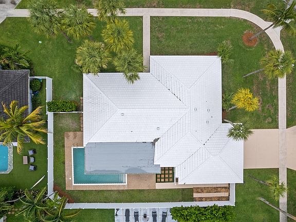 3rd image of 1375 SW 14th Avenue