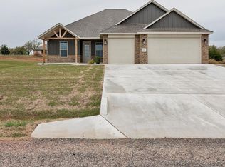 2002 Leo Ct, Blanchard, OK 73010