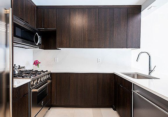 5th image of 445 5th Ave #26G1