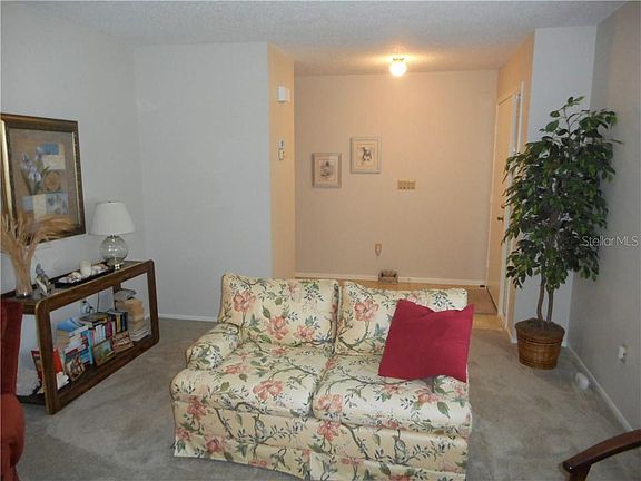 4th image of 4064 Conestoga St