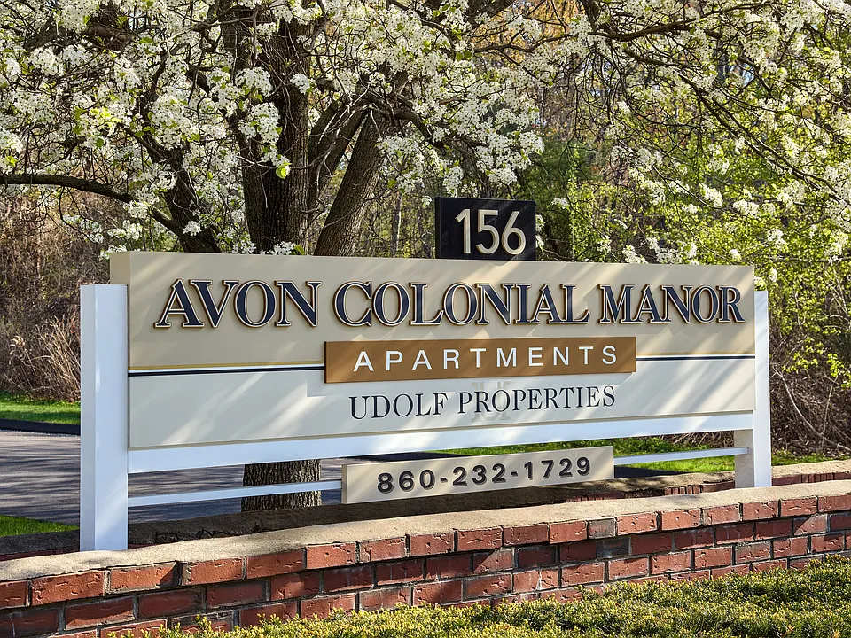 Avon Colonial Manor