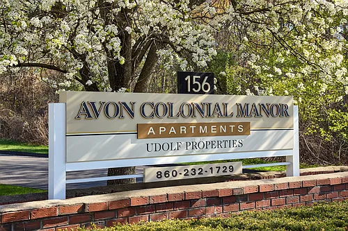 Avon Colonial Manor Photo 1