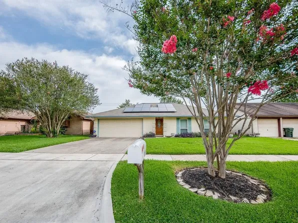 13614 Greenbriar Dr, Sugar Land, TX 77498