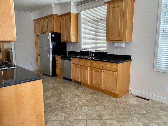4th image of 1225 Vienna Dr Spc 253